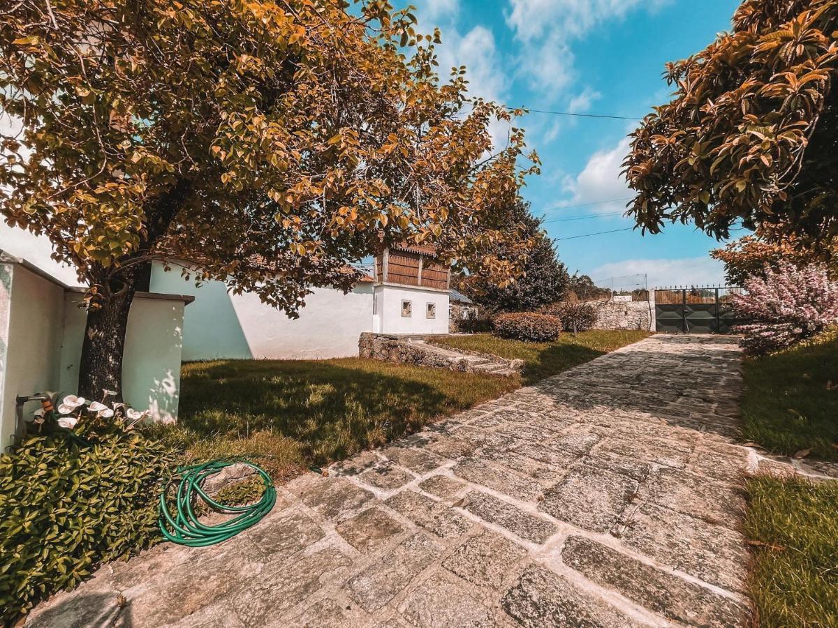 Windmill House Villa Santa Maria da Feira Exteriör bild